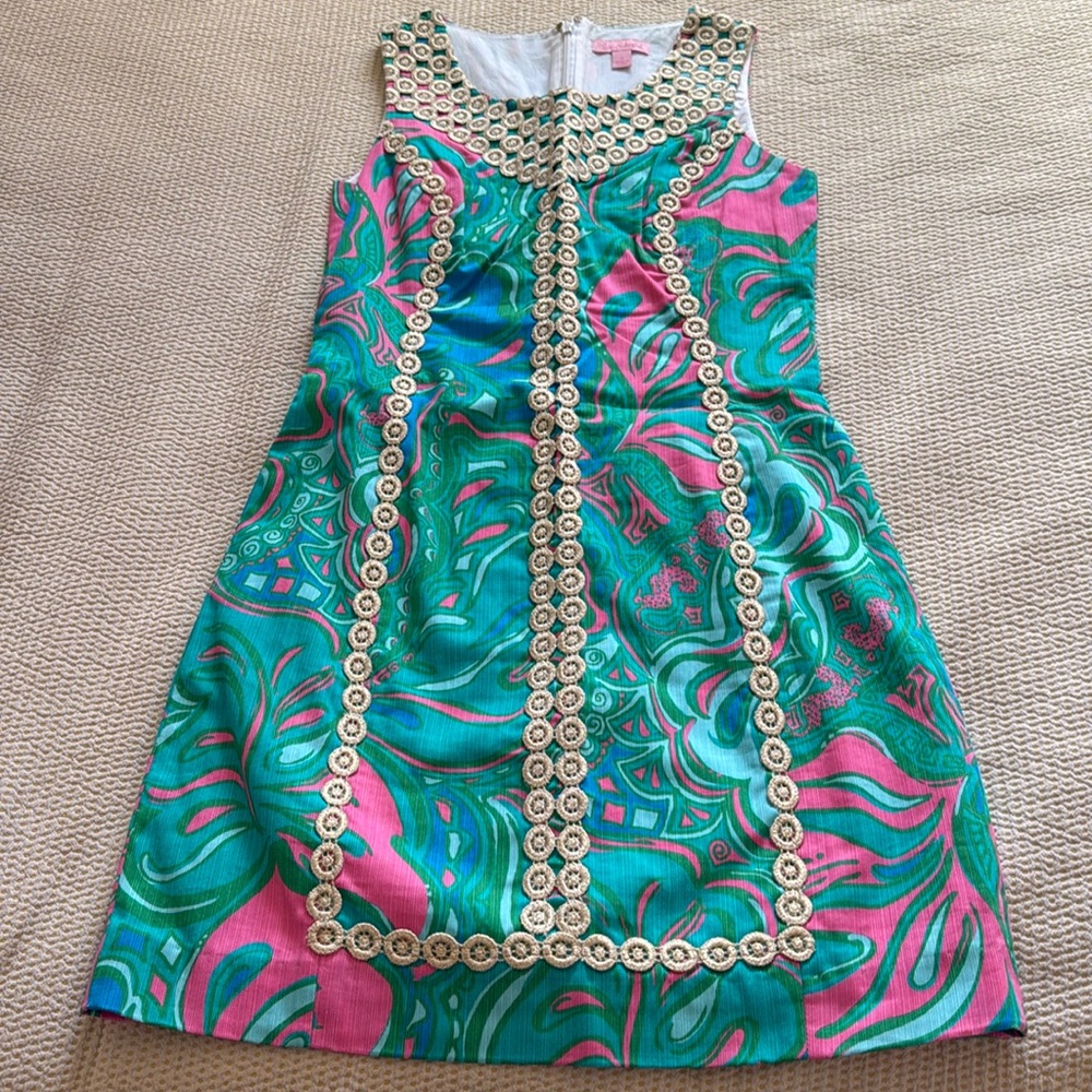 Lilly Pulitzer printed dress with gold appliqué size 0